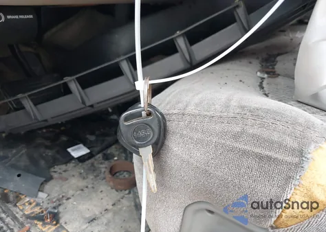 2002 Chevrolet Tahoe Ls z USA, uszkodzony, nr VIN 1GNEK13Z52J231979